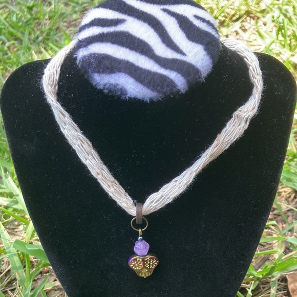 Catrina skull With amethyst stone protection necklace - Picture 6 of 11